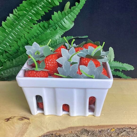 2 Cute Cordon Bleu Berry Basket Fruit Veg Baskets Porcelain Ceramic - Picture 4 of 4